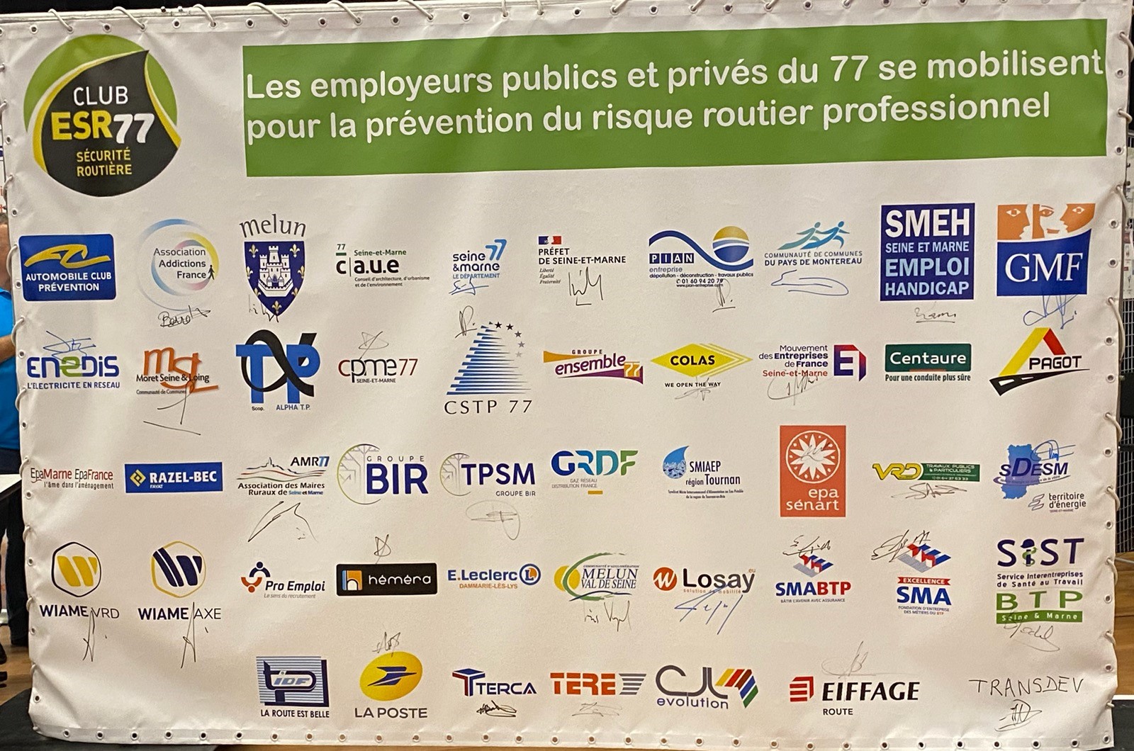 Les 1ers adhérents du Club ESR77