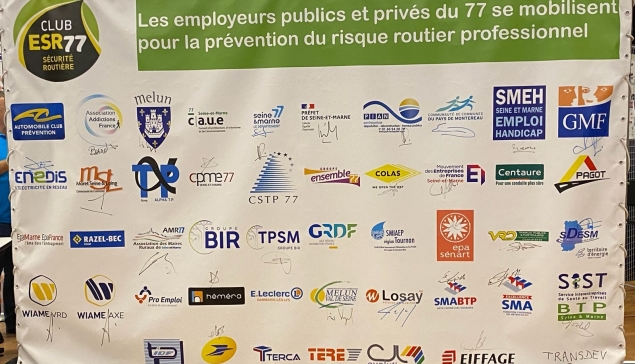 Les 1ers adhérents du Club ESR77